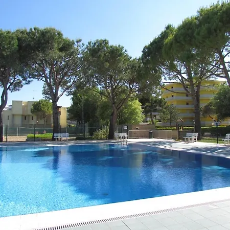 Enjoy Our In A Pool Paradise - Beahost Apartament
