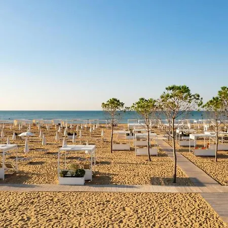 Enjoy Our In A Pool Paradise - Beahost Bibione