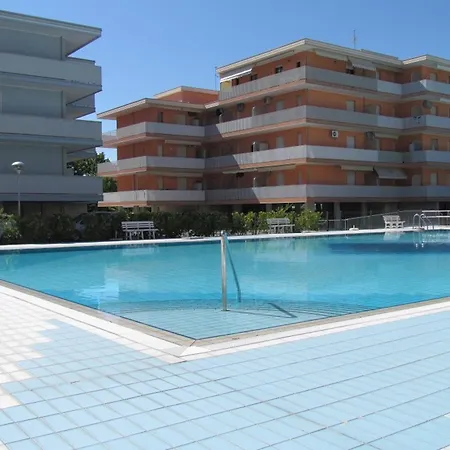Enjoy Our In A Pool Paradise - Beahost * Bibione